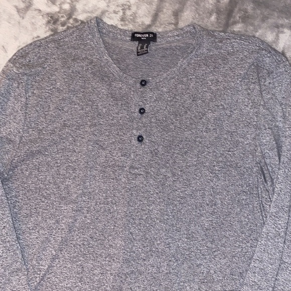 COPY - Gray long sleeve Henley shirt from forever 21. Men's medium. Worn once. - Picture 2 of 5